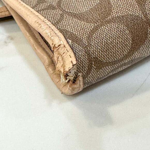 COACH Peyton Signature Zip Top Tote Y2K - Picture 8 of 17